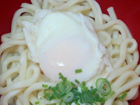 白だしで上品に☆ポーチドエッグのせぶっかけうどん